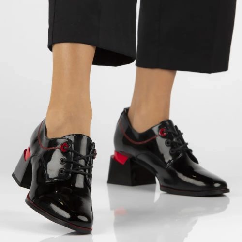 Bőrcipő Filippo DP4841/24 BK fekete