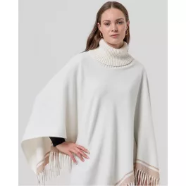   Surkana Kötött poncsó magas nyakkal és rojtokkal Ekrü színben