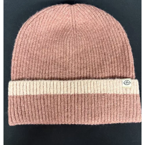 Surkana kontrasztos kötött sapka,rosa